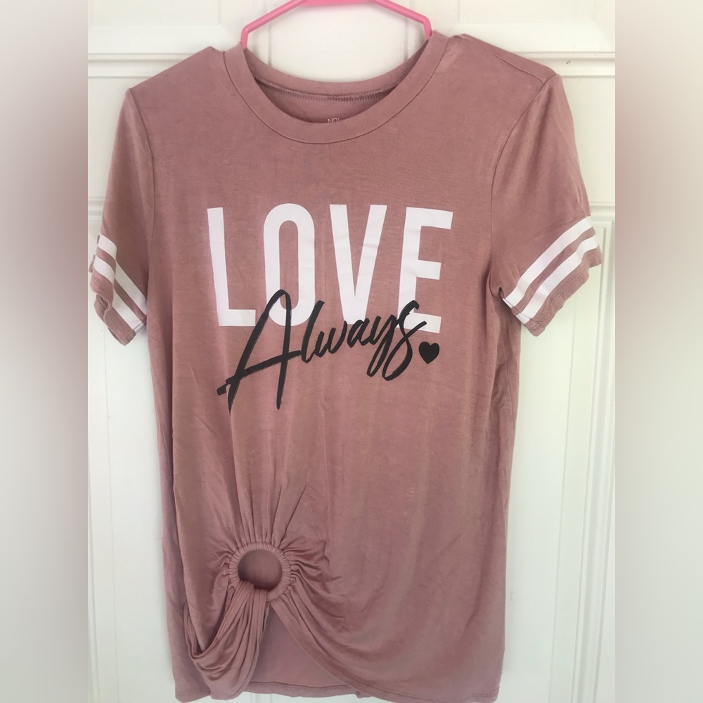 Short Sleeve Super Cute Shirt - Size Medium